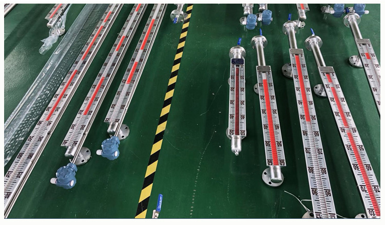 防腐式磁翻板液位計產品圖