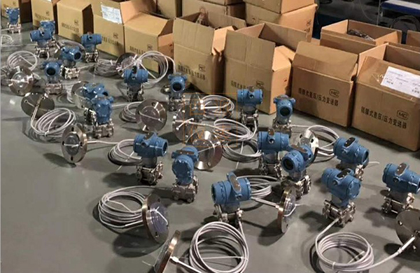 瀝青罐液位變送器產品圖